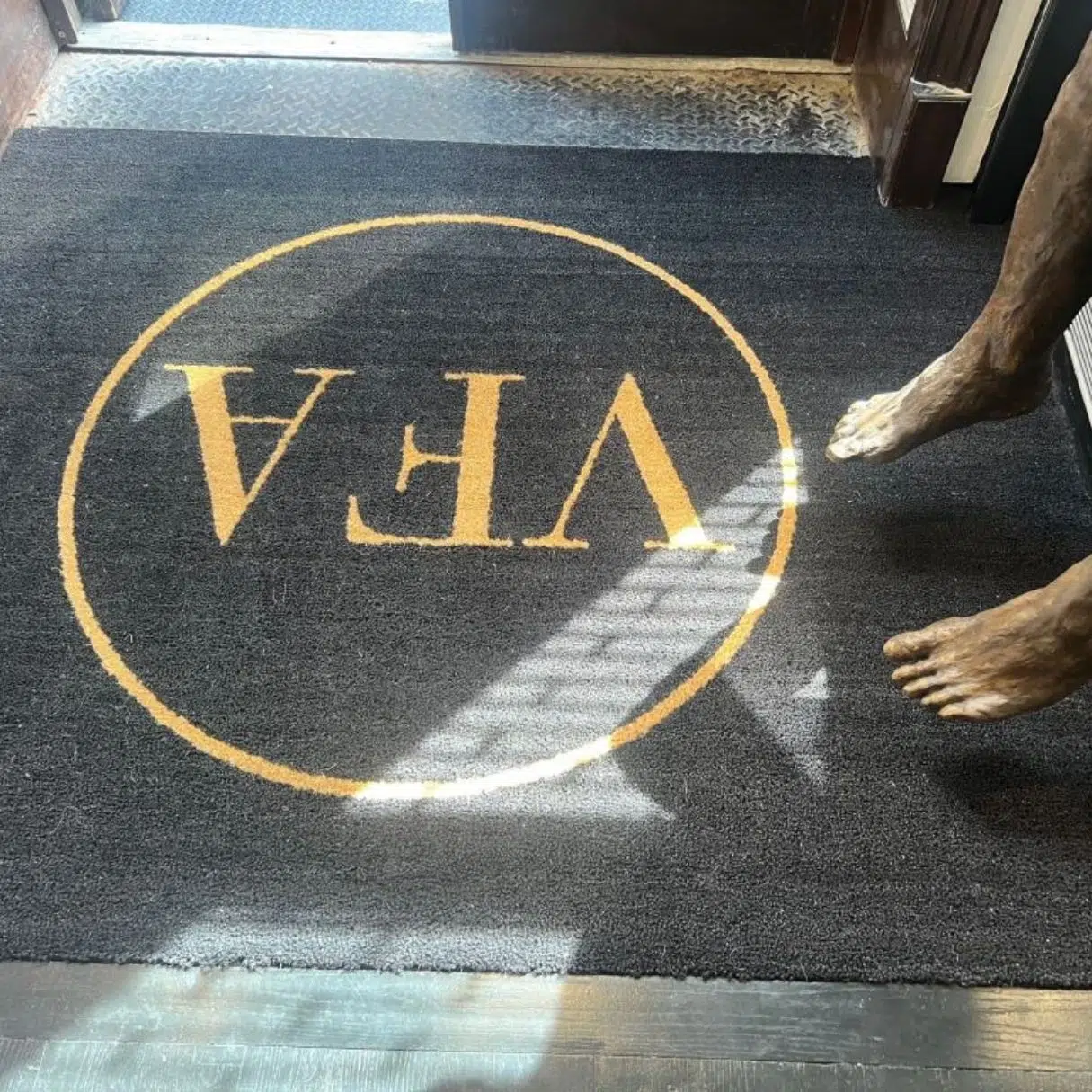 coco-inlay-logo-mats-vfany1